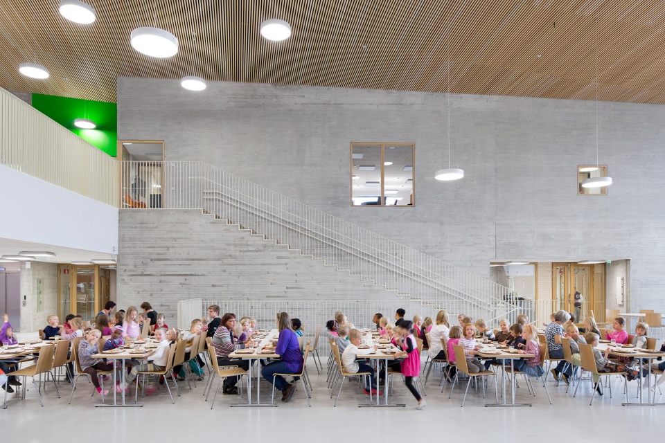 Saunalahti comprehensive school by Verstas Architects