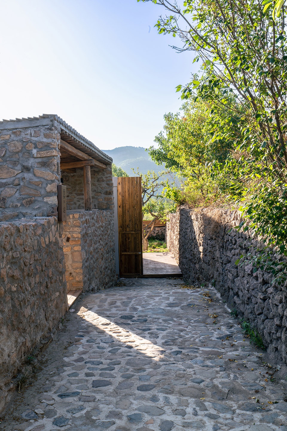 Guipunanshan INN No 6 7 house China by Beyondtime Architects