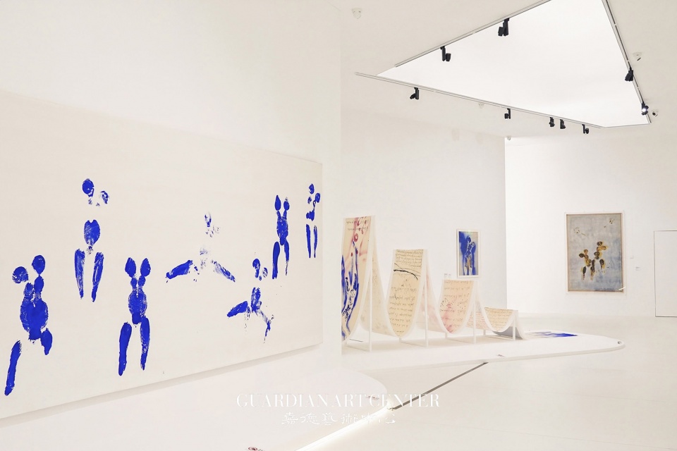 Two exhibition at Guardian Art Center