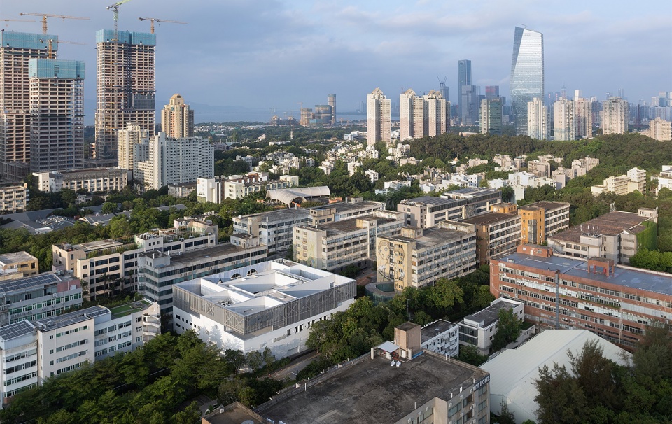 ocat b10 shenzhen by urbanus