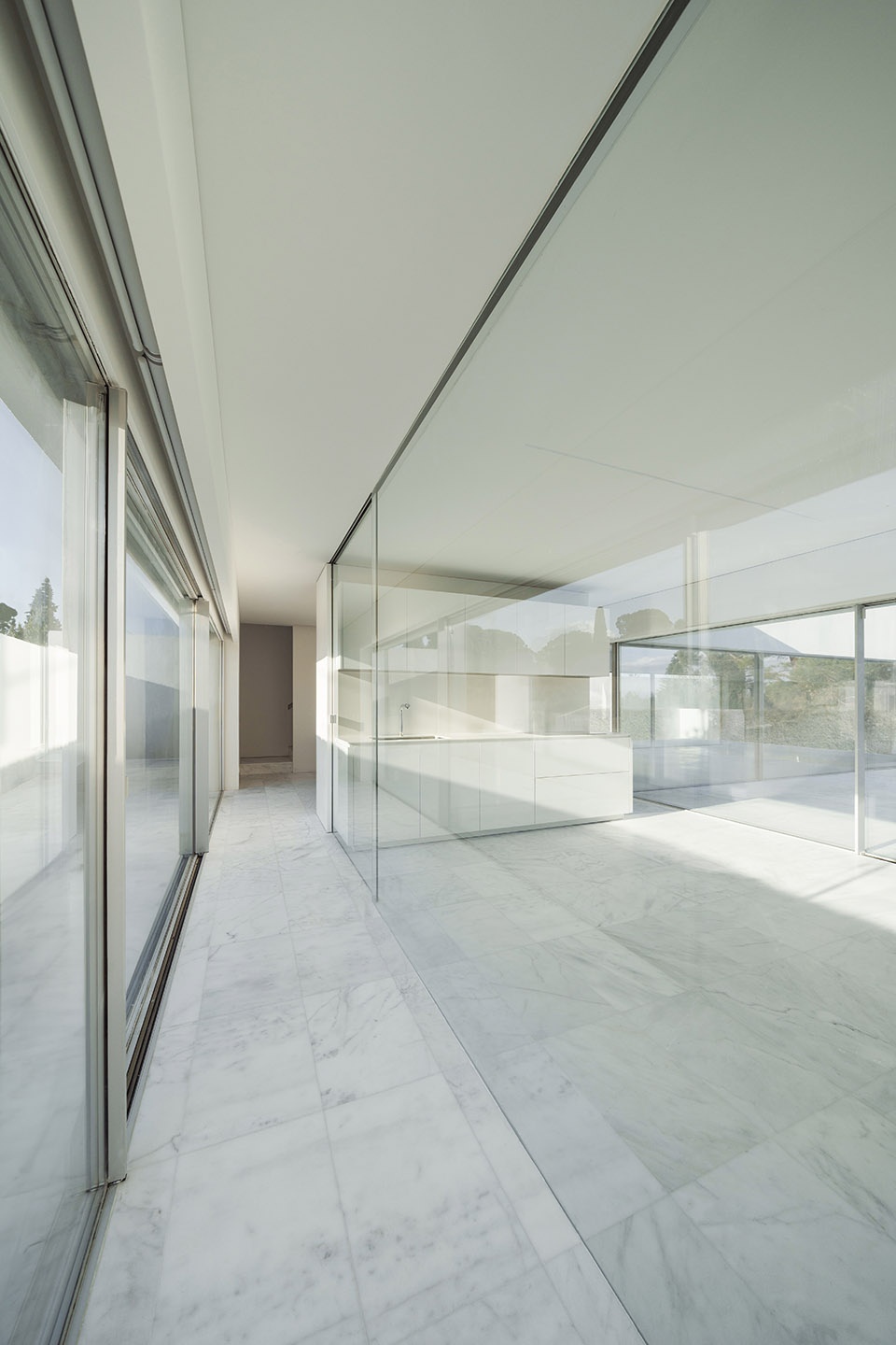 ALAMO HOUSE by Fran Silvestre Arquitectos