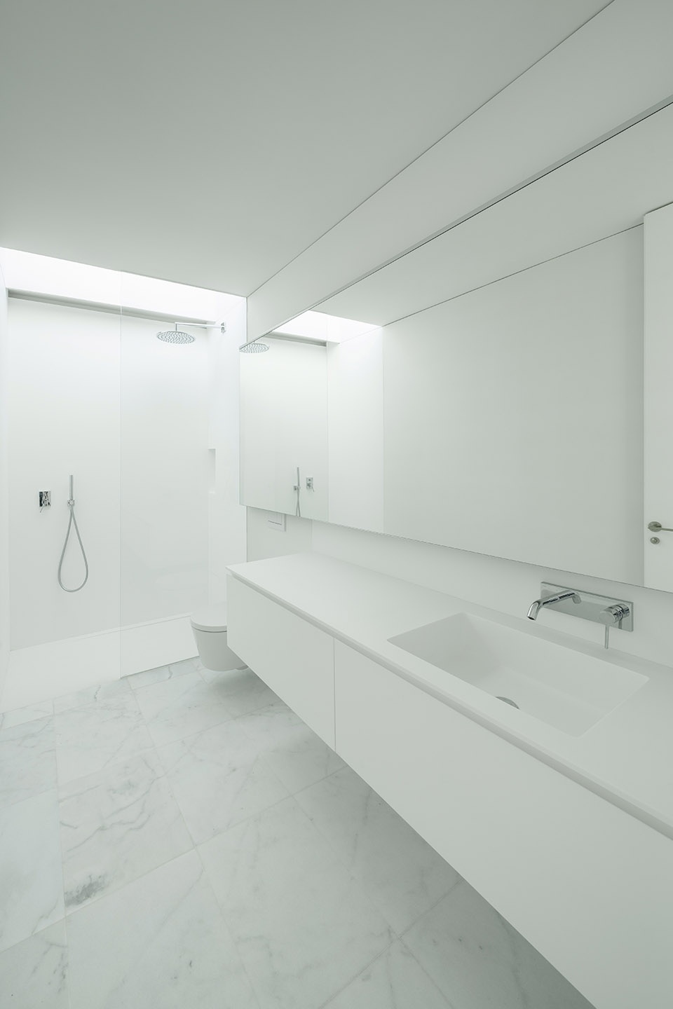 ALAMO HOUSE by Fran Silvestre Arquitectos