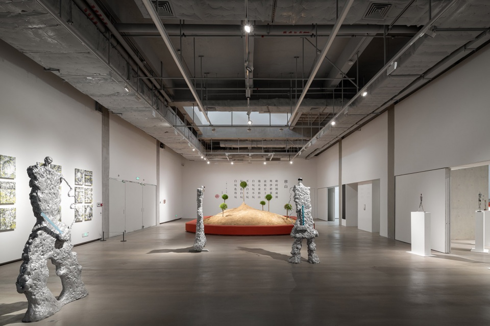 ocat b10 shenzhen by urbanus