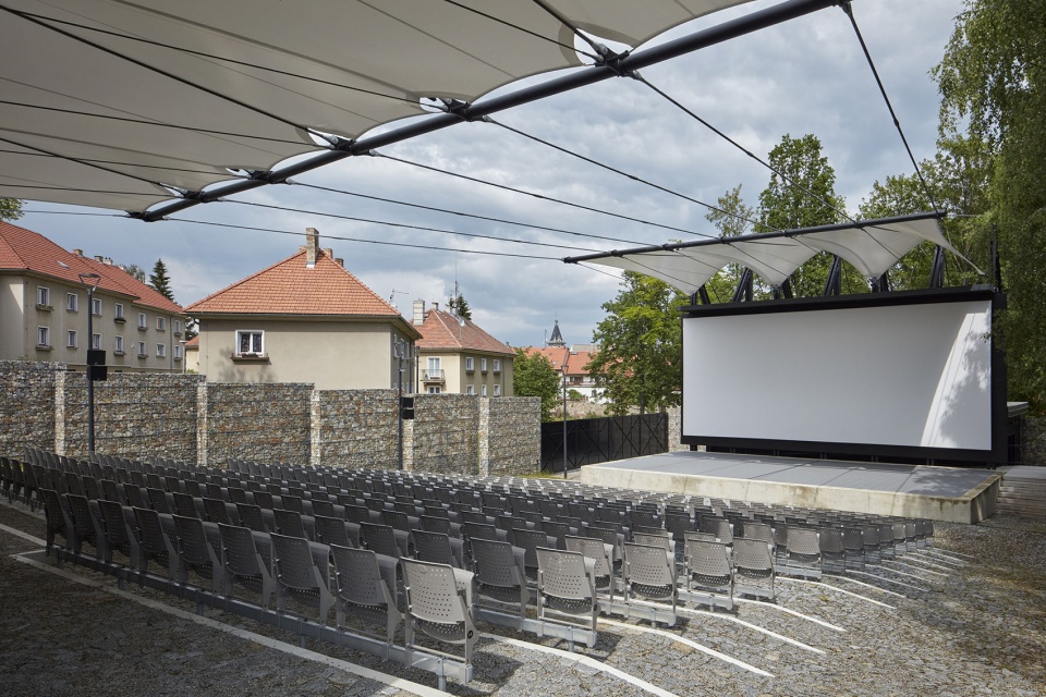 mimosa open air cinema boysplaynice 05