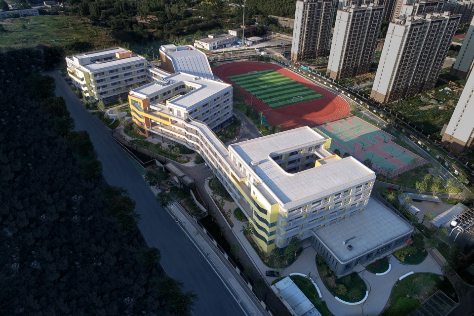 Beikang Junior High School Education Architecture Complex Jinan by Architect Hu Bo