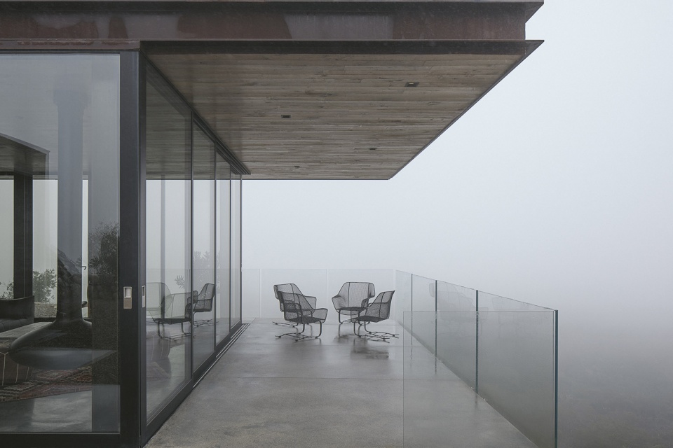 Off Grid Guest House by ANACAPA Architecture Willson Design