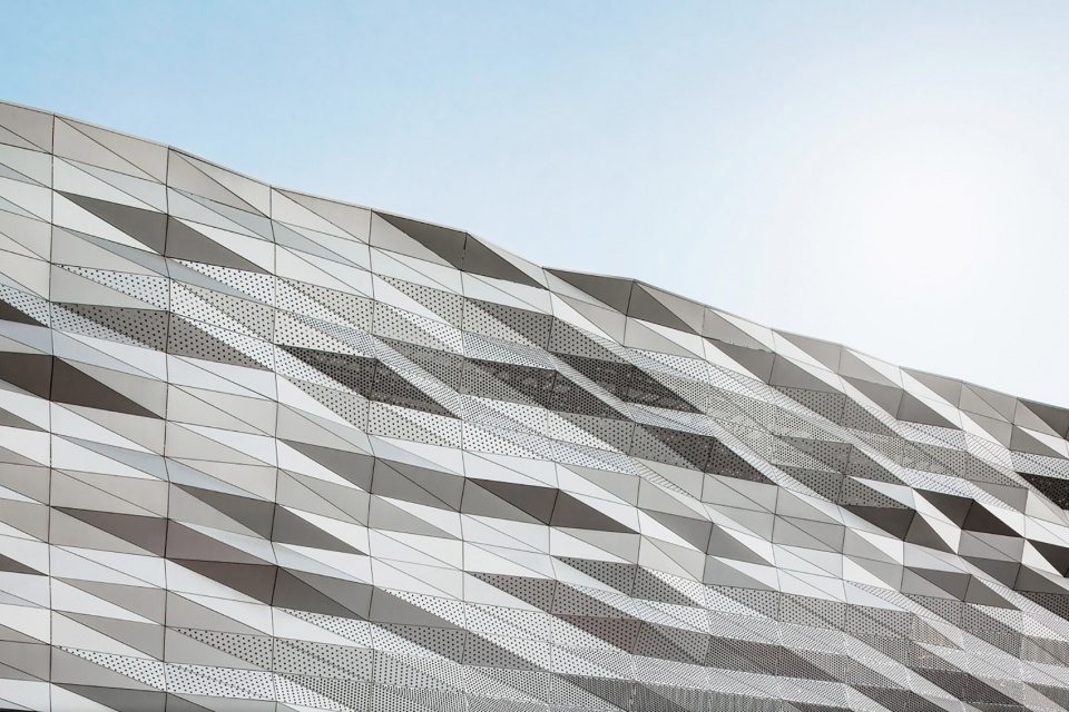The Street Ratchada Permeable Shopping Center by Architectkidd