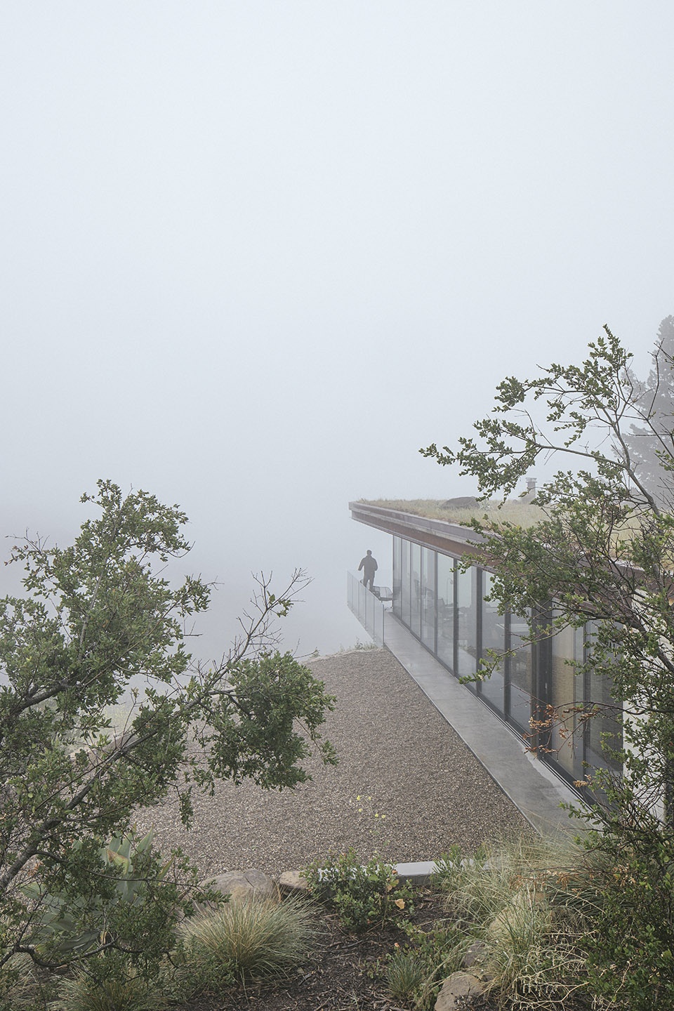 Off Grid Guest House by ANACAPA Architecture Willson Design