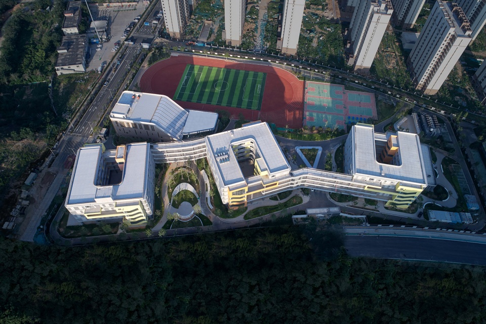 Beikang Junior High School Education Architecture Complex Jinan by Architect Hu Bo