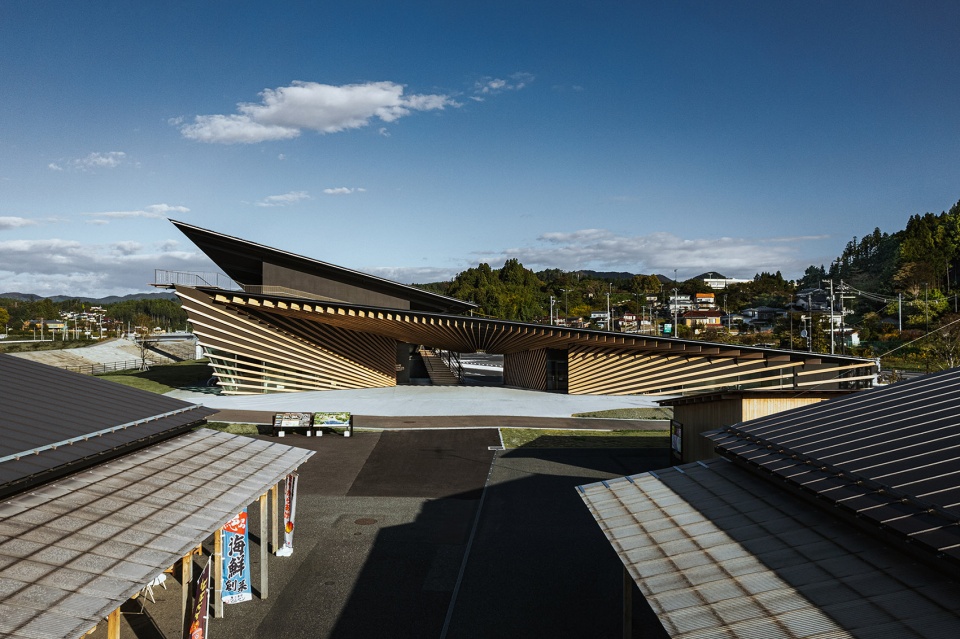 Road Station Sansan Minamisanriku by Kengo Kuma and Associates
