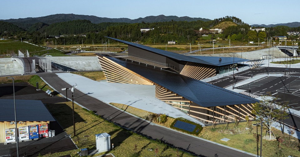Road Station Sansan Minamisanriku by Kengo Kuma and Associates