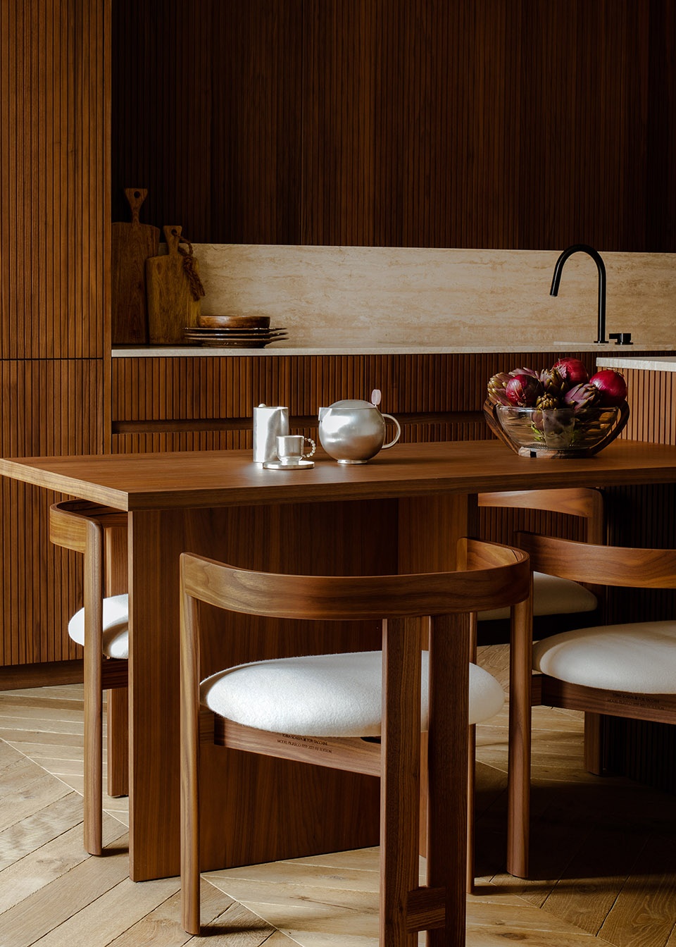 henri martin apartment by atelier mkd