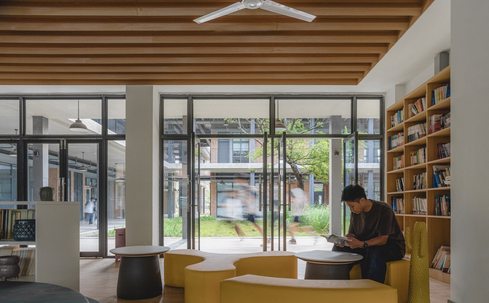 lyceum school by dl atelier