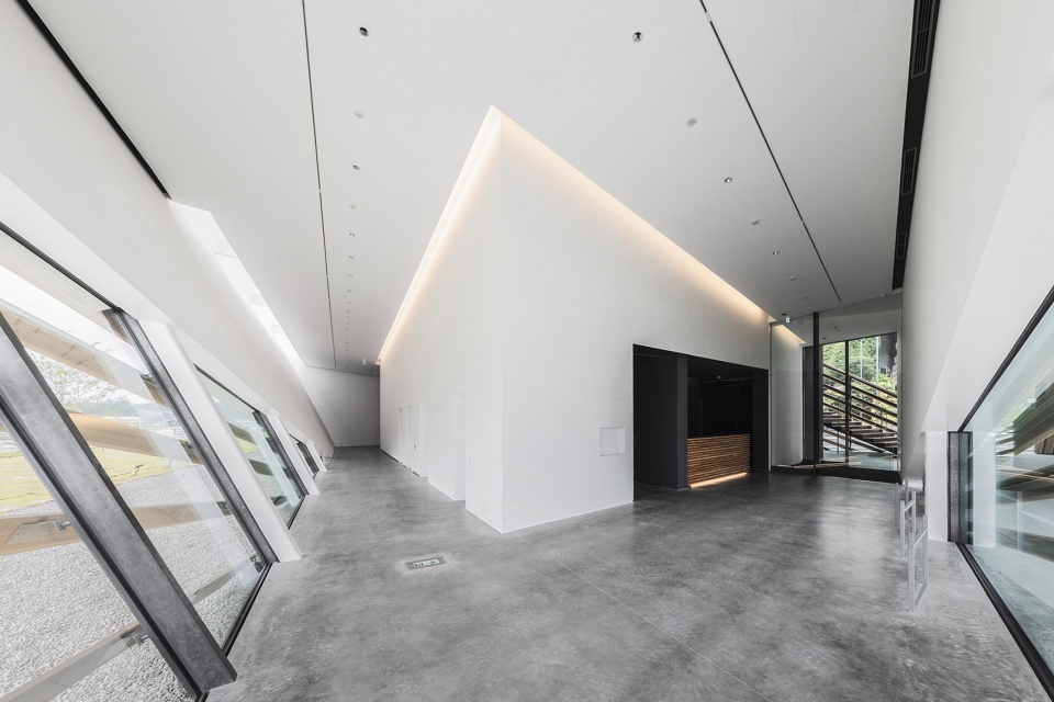 Road Station Sansan Minamisanriku by Kengo Kuma and Associates