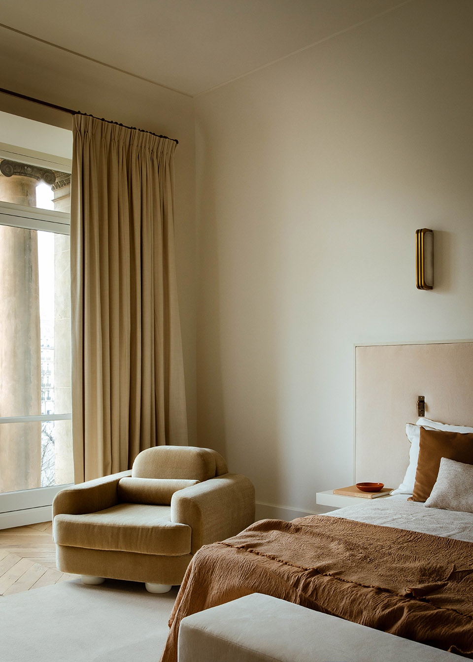 henri martin apartment by atelier mkd