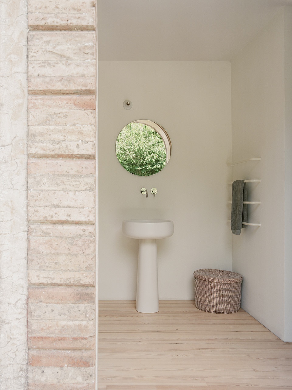 Aristo House by Tom Thys architecten