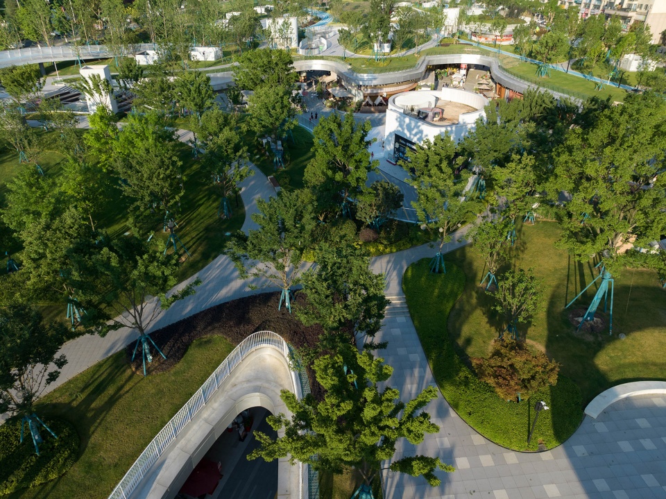 Midea Under Light Sports Park China by DAP Design Co Ltd