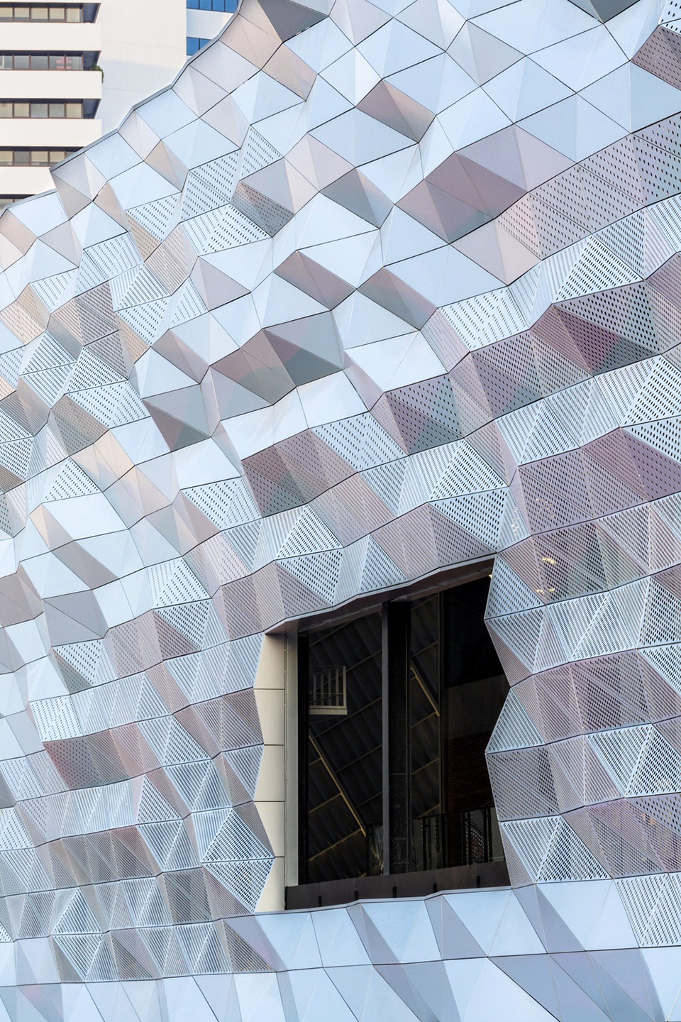 The Street Ratchada Permeable Shopping Center by Architectkidd