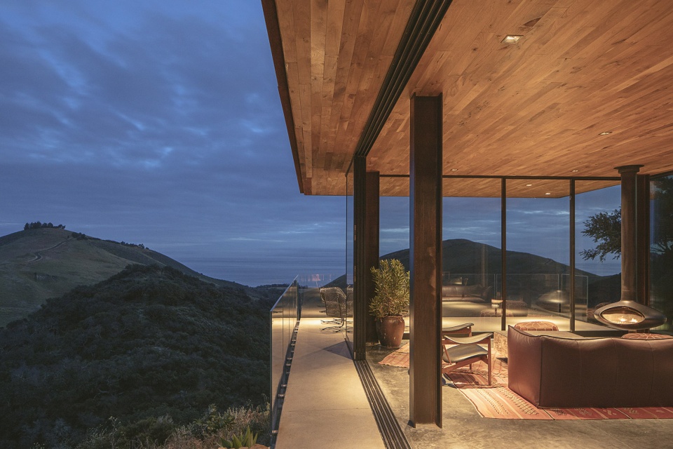 Off Grid Guest House by ANACAPA Architecture Willson Design