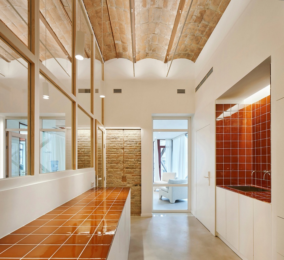 Casa Pich i Pon LOOM Plaza Catalunya by SCOB