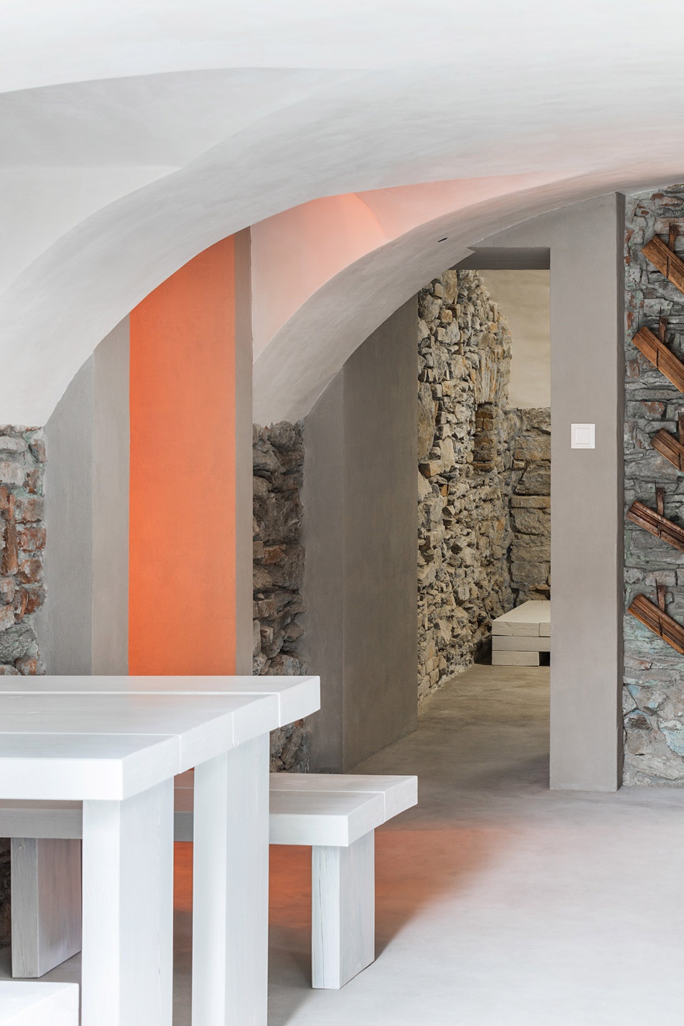 Niczky Apartment by Beres Architects