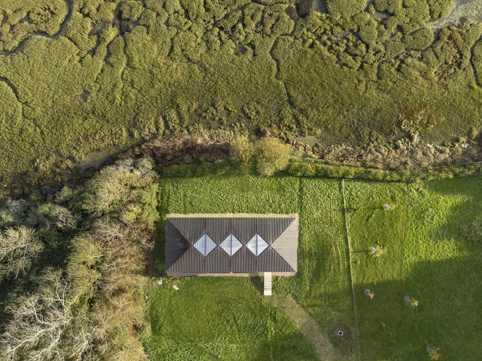 Saltmarsh House by Níall McLaughlin Architects