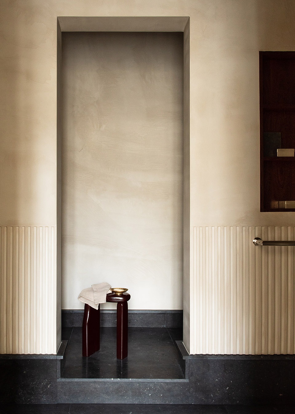 henri martin apartment by atelier mkd