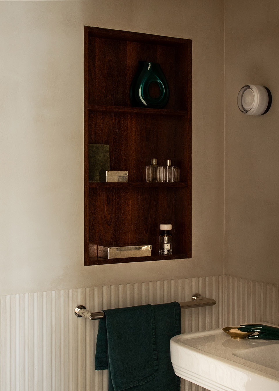 henri martin apartment by atelier mkd