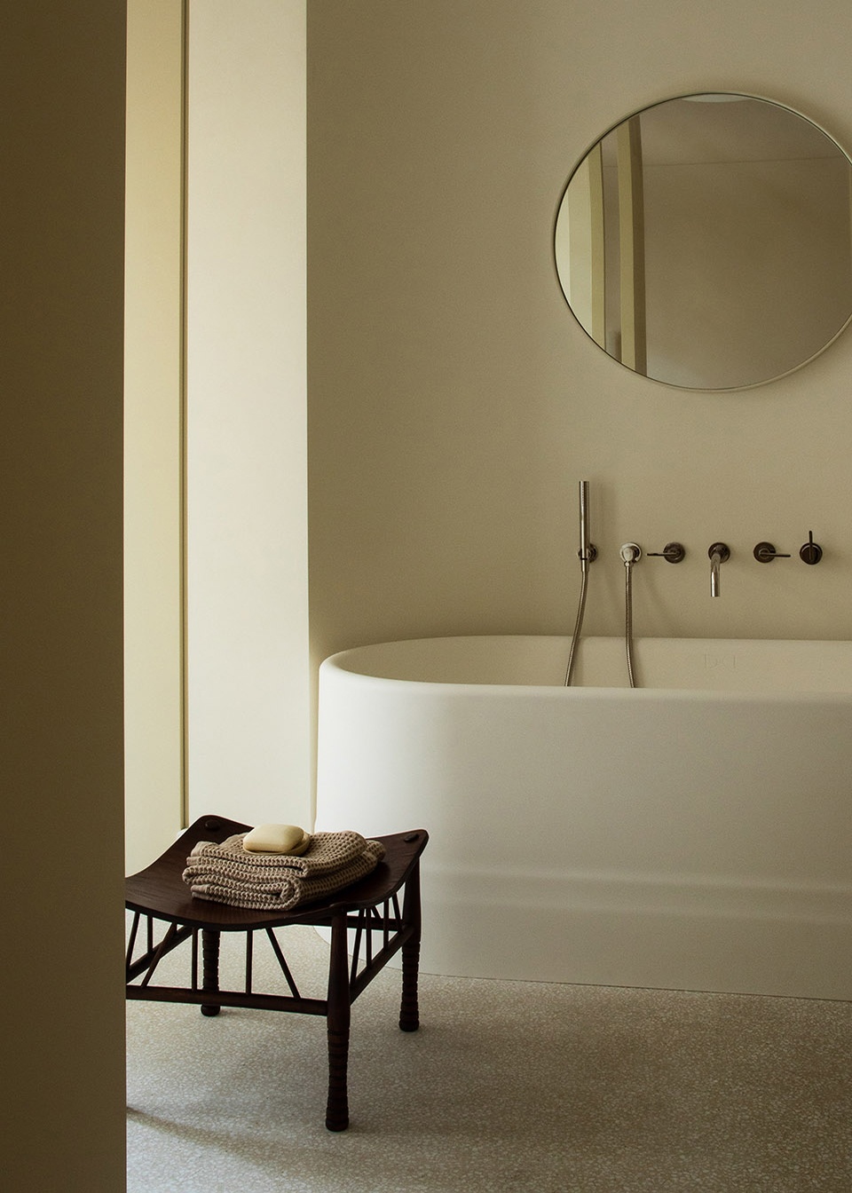 henri martin apartment by atelier mkd re