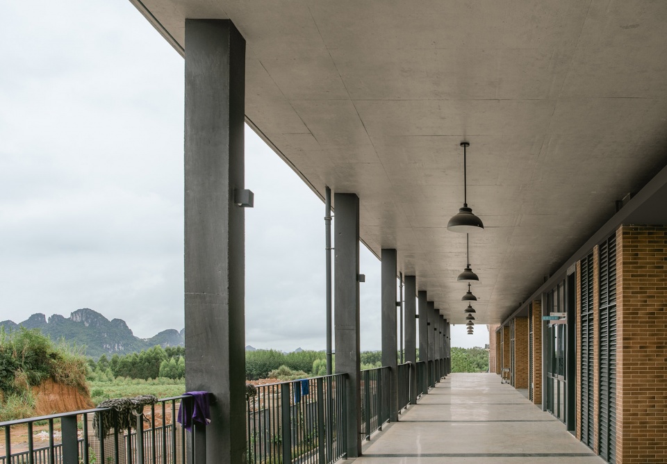 lyceum school by dl atelier