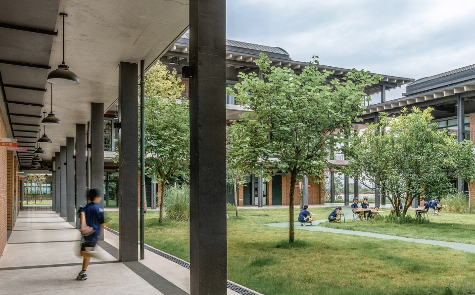 lyceum school by dl atelier