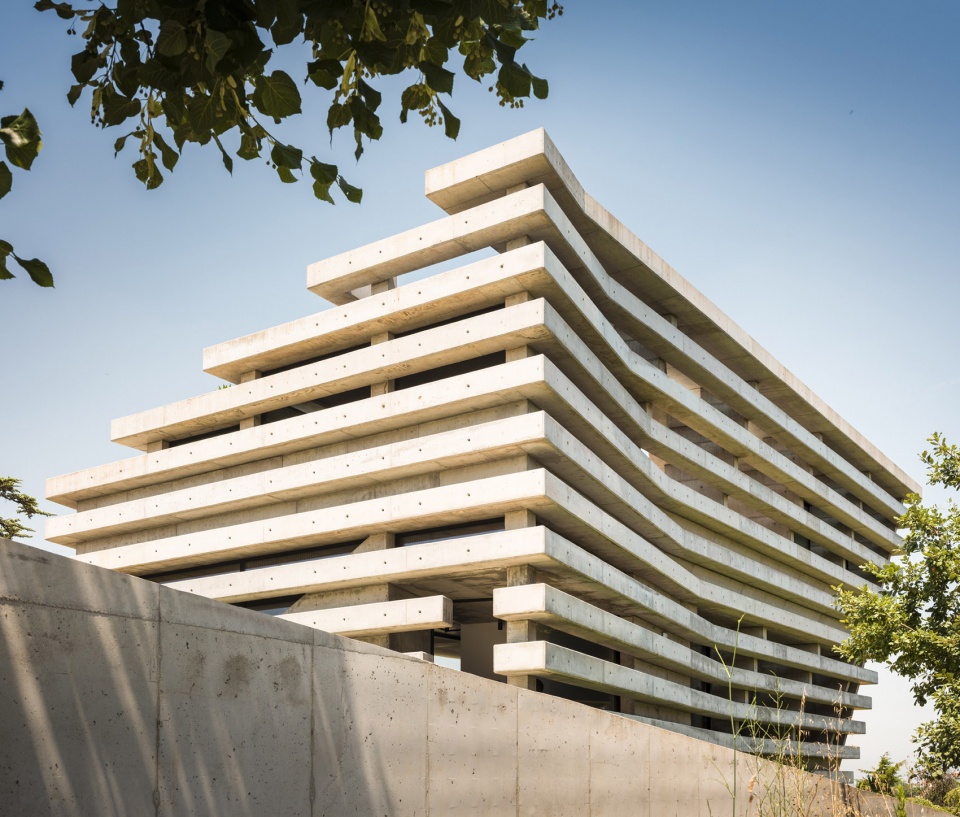 quinta do rei 18 by contaminar arquitectos
