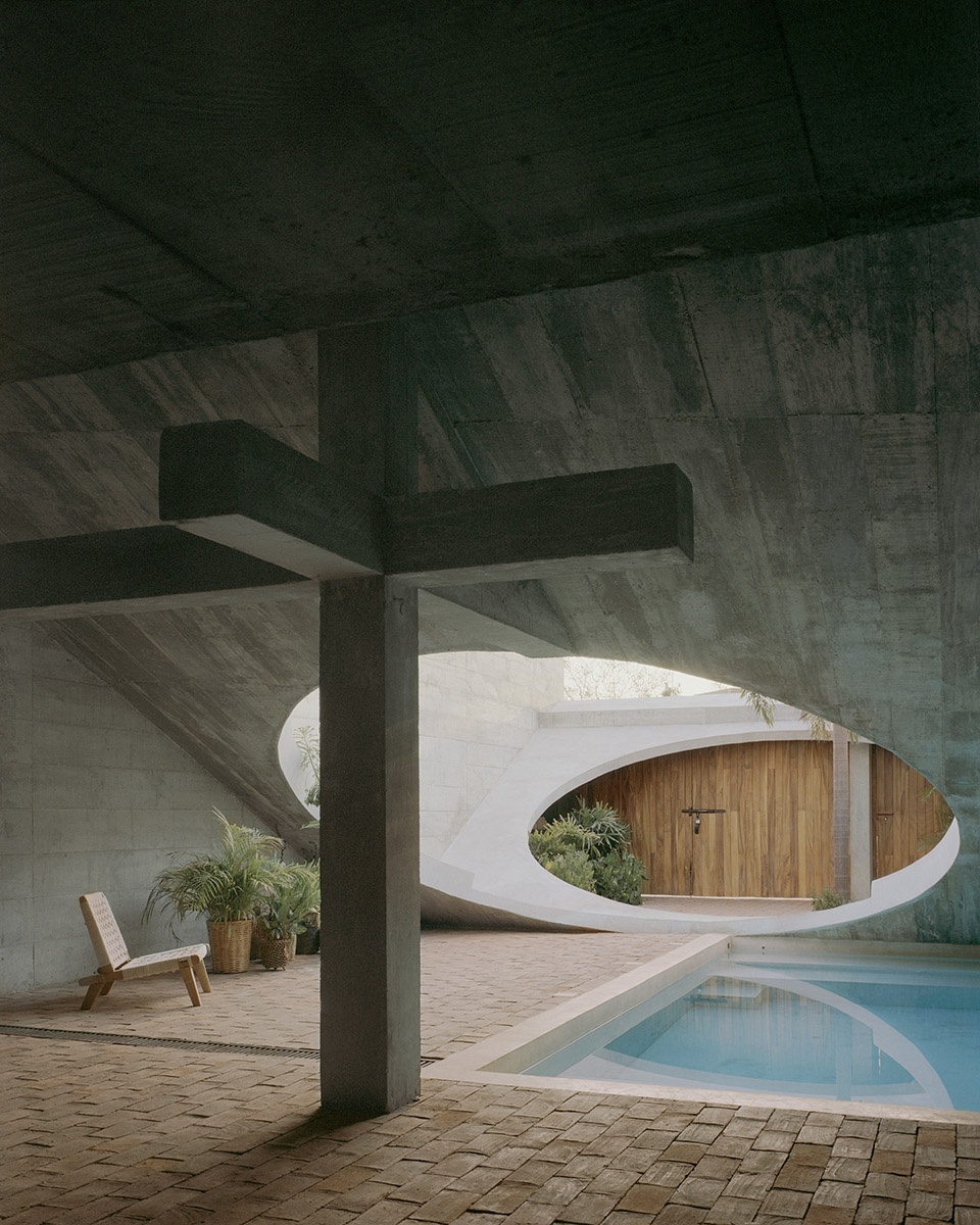 Casa VO Casa WO by Ludwig Godefroy Architecture
