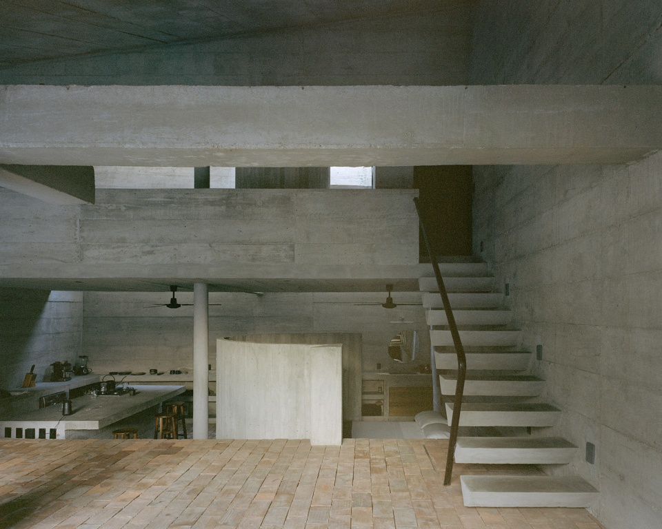 Casa VO Casa WO by Ludwig Godefroy Architecture