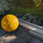 Vårbergstoppen公园游玩装置，瑞典 / AndrénFogelström
