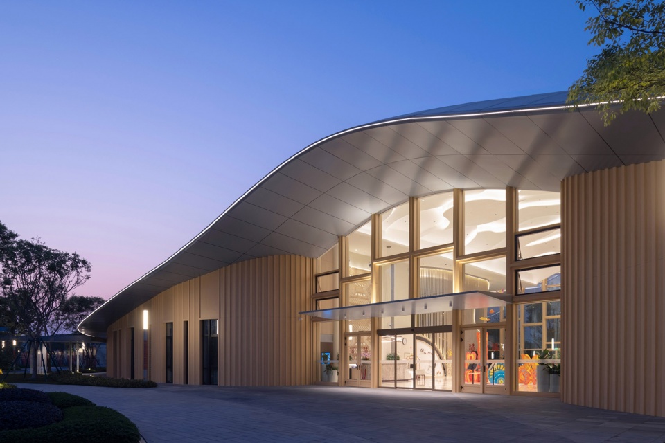 gui garden and elderly care community center sunlay design fangwei architects