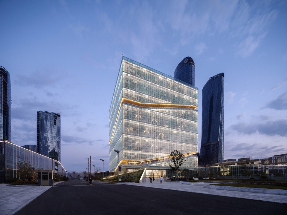 Hangzhou Olympic and International Expo Center Sports Complex Training Hall by AREP HZADI CO LTD