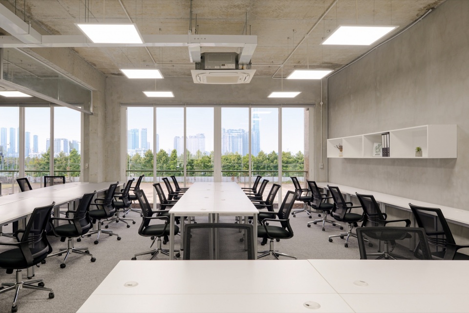 3RD FLOOR 1 inspire hub 2 hybrid office