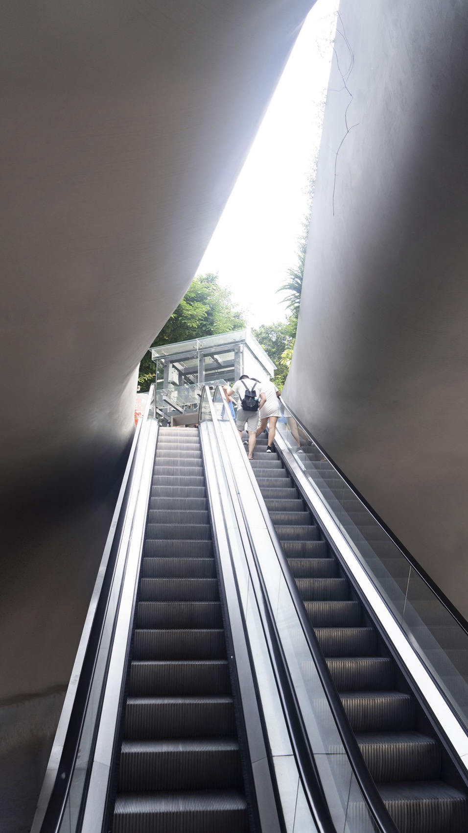 redevelopment design of the eastern entrance of shenzhen peoples park