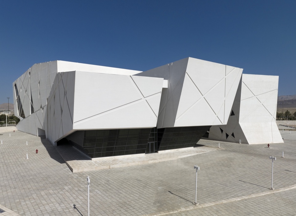 university of semnan auditorium and library by new wave architecture