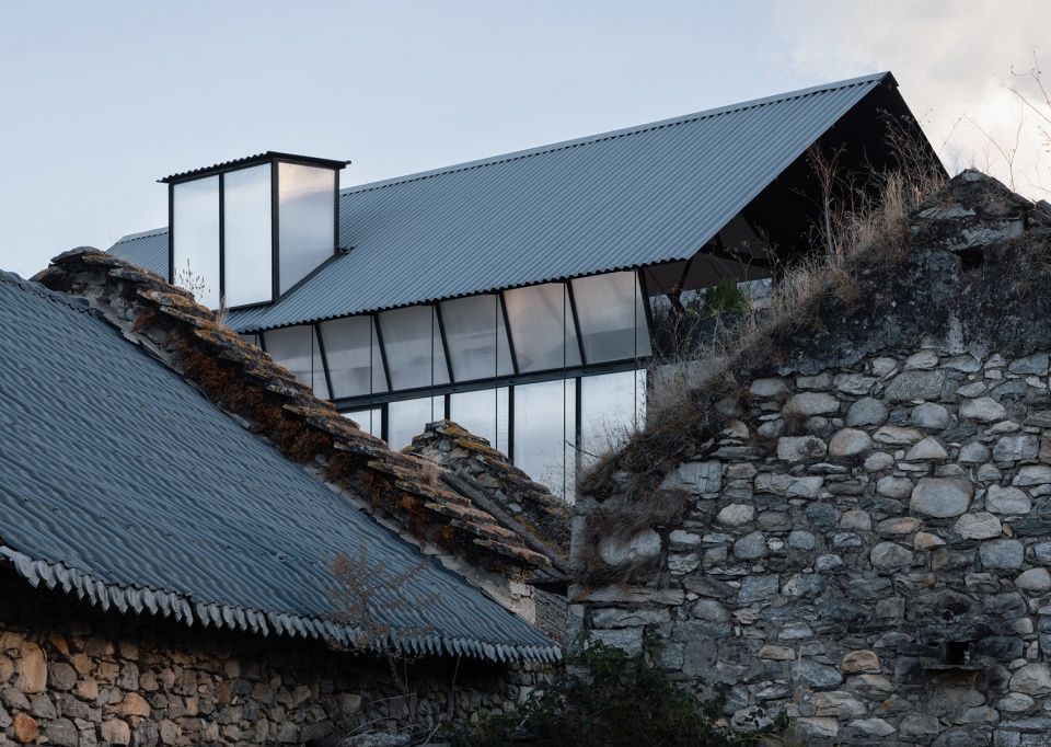 ruins cave garden by arconnect architects