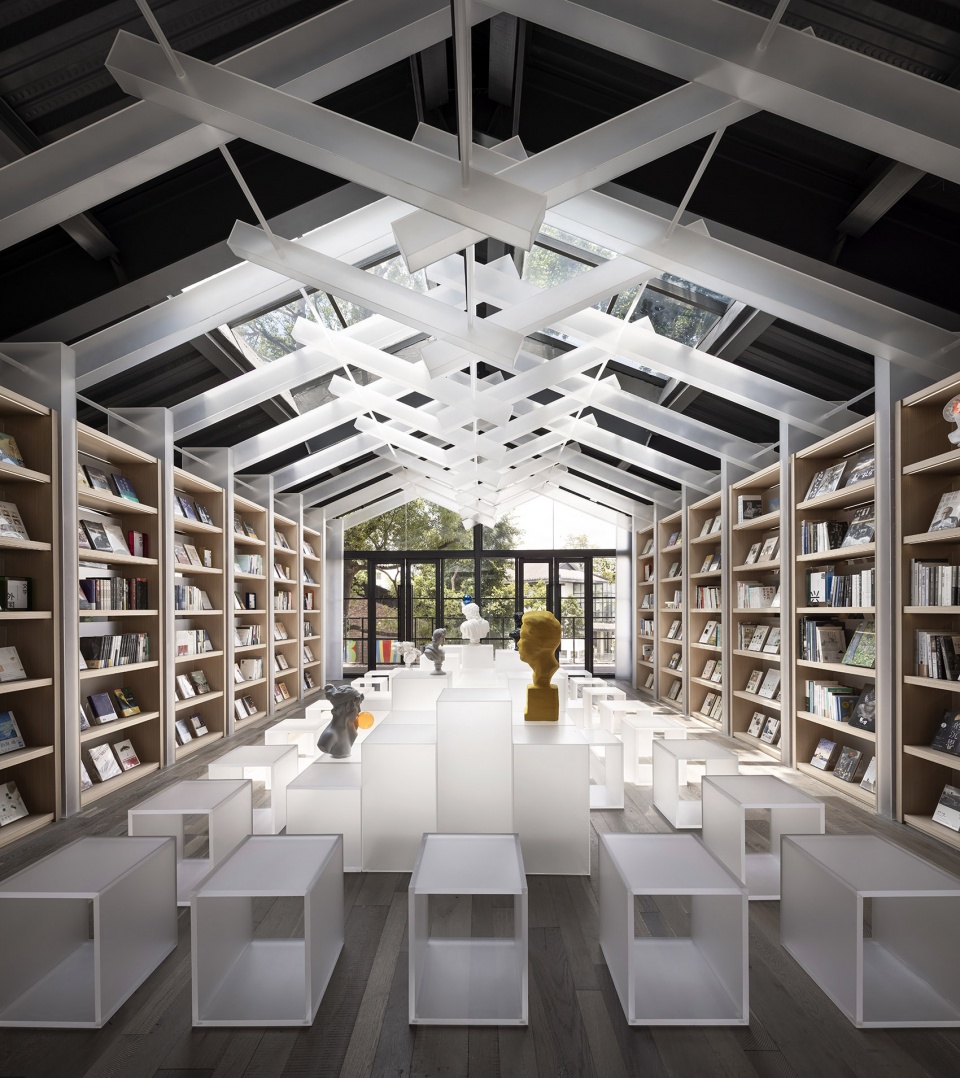 gooood archive bookstores in china