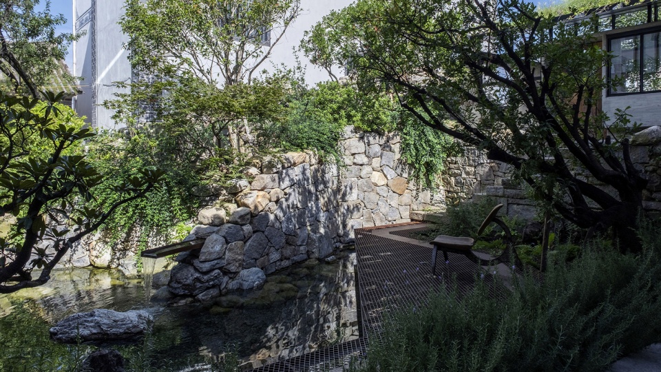 ruins cave garden by arconnect architects