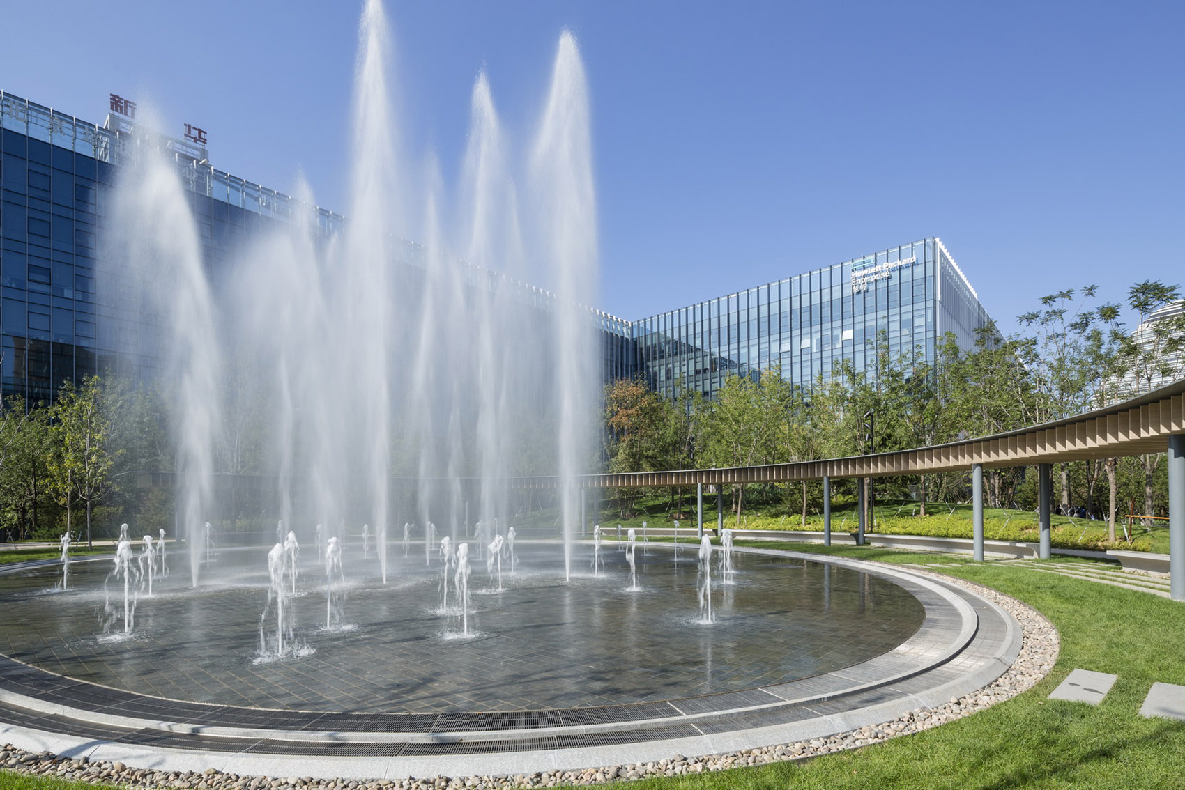 Landscape architecture design of Lei Shing Hong Center Beijing by R land PLACEMEDIA