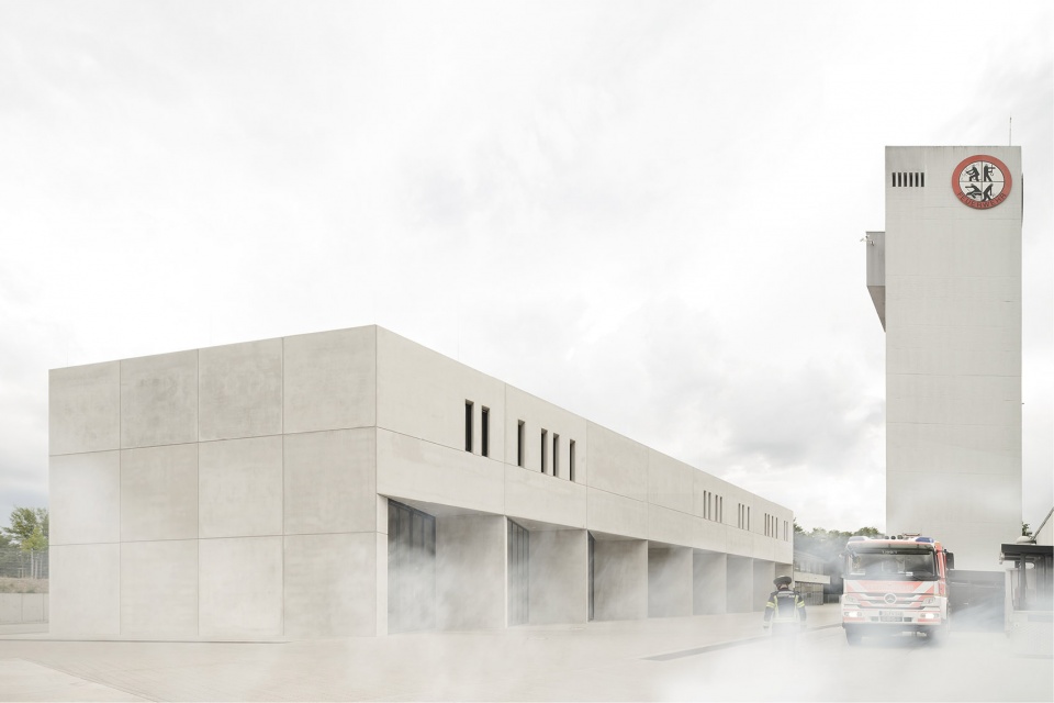 Fulda Rescue Control Center by Steimle Architekten BDA