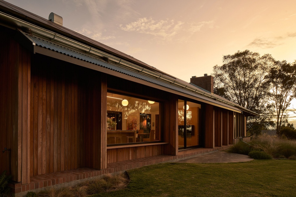 House in the Dry by MRTN Architects