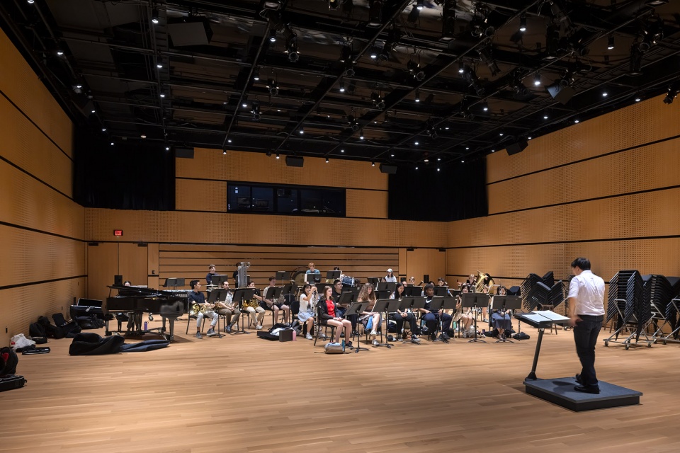 The Lindemann Performing Arts Center by REX