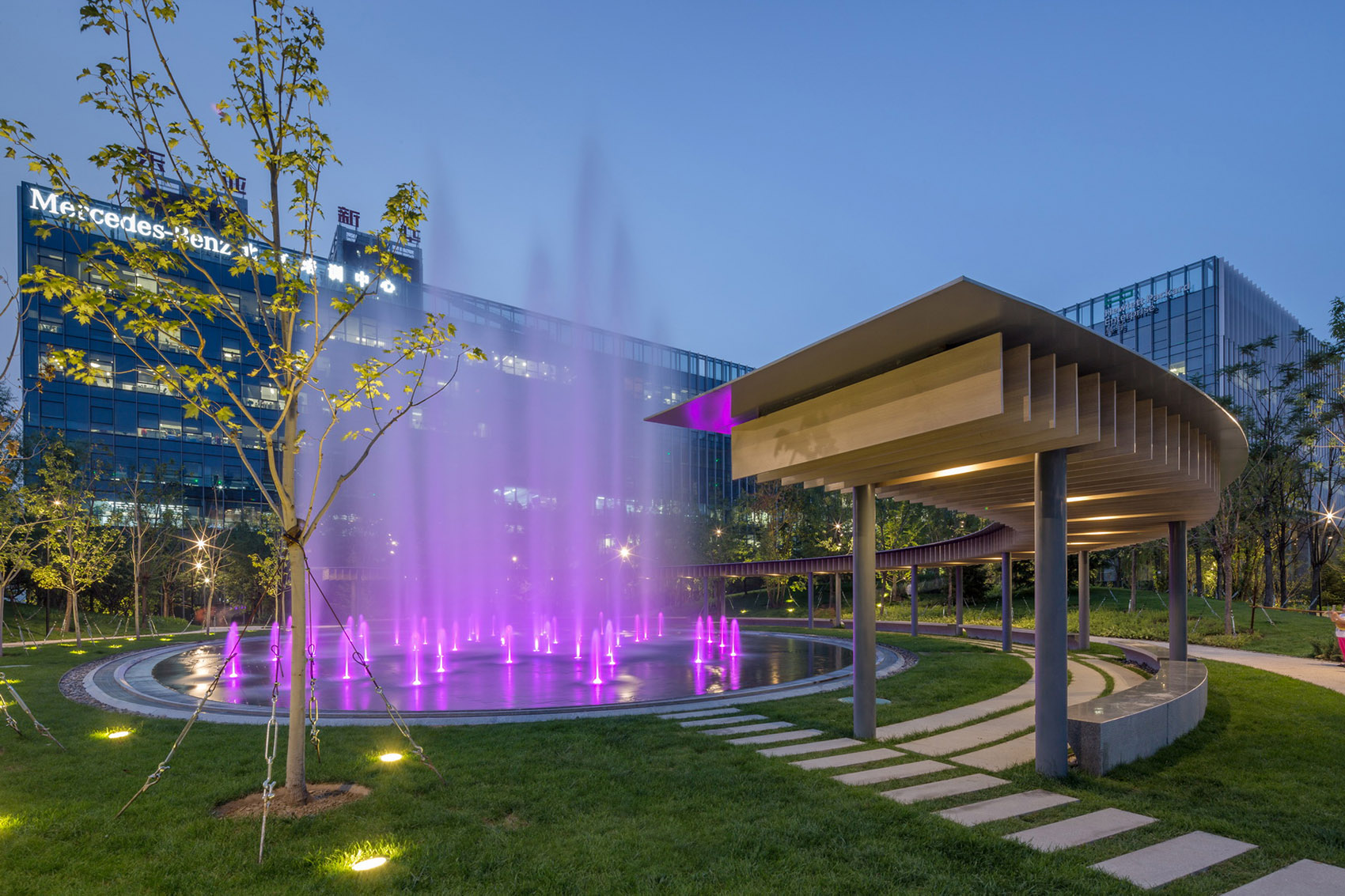 Landscape architecture design of Lei Shing Hong Center Beijing by R land PLACEMEDIA