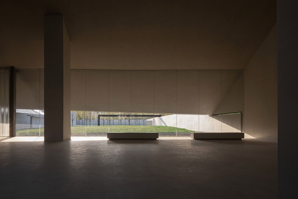 taoyiqiu memorial by atelier deshaus