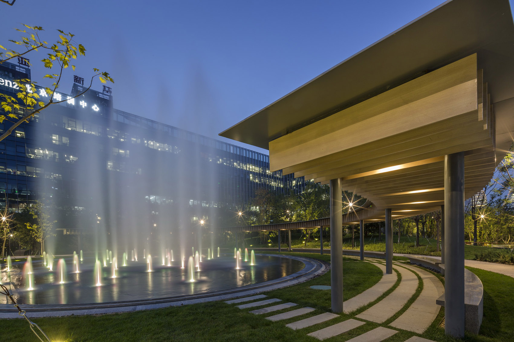 Landscape architecture design of Lei Shing Hong Center Beijing by R land PLACEMEDIA